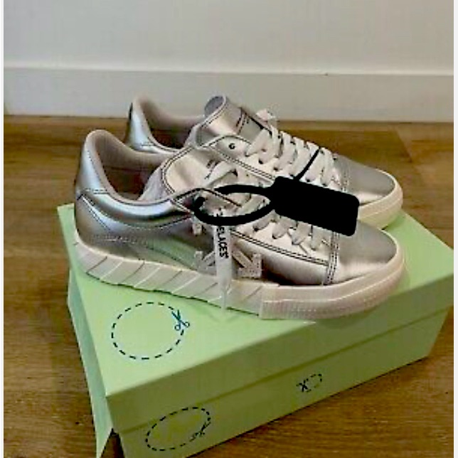 Brand New With Tags And Box. Off White Low Vulcanized Leather Sneakers. Us 7.5